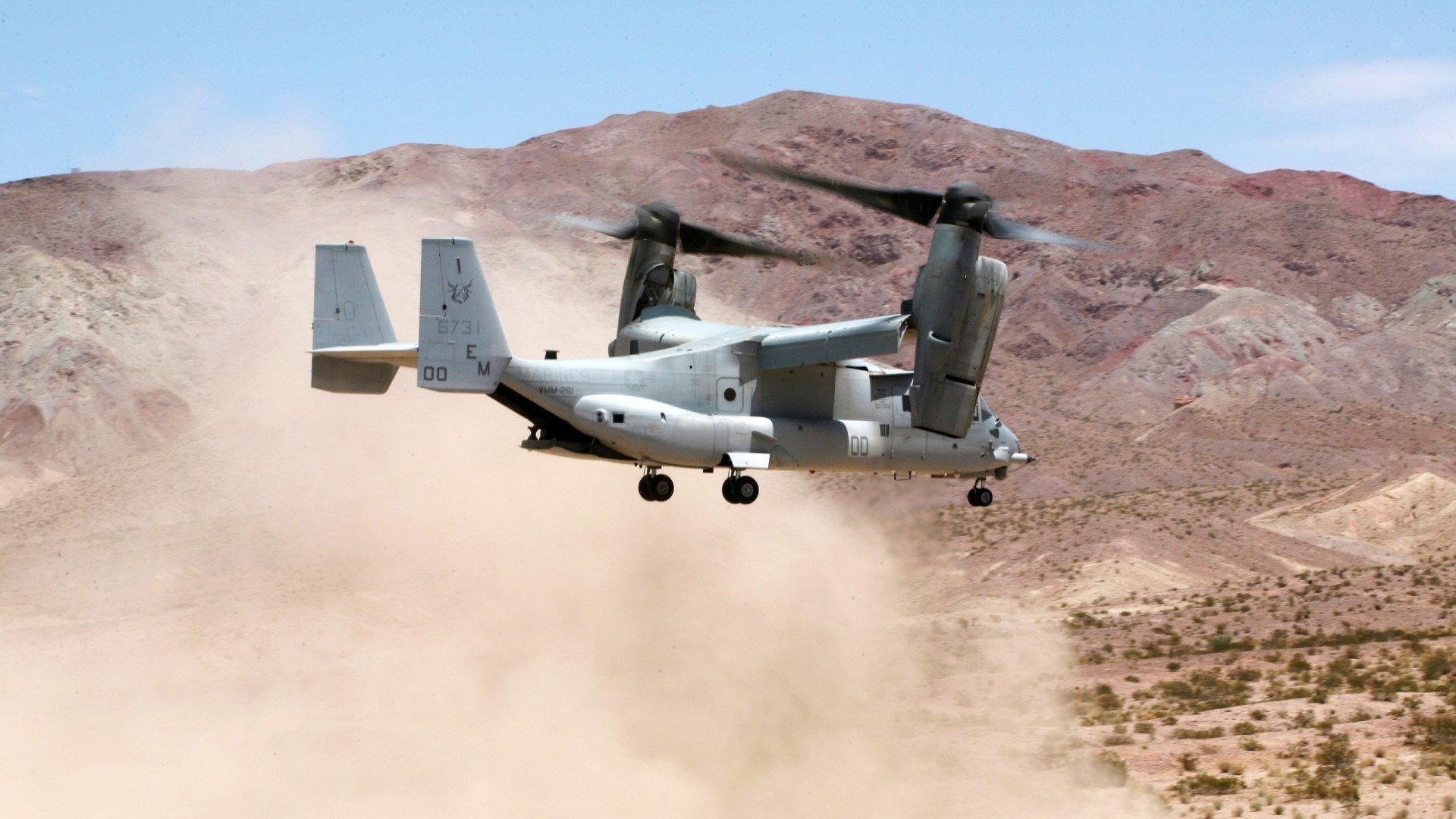 英足总任命托马斯·图赫尔为新任主教练,将于2025年1月上任,英国男足主教练