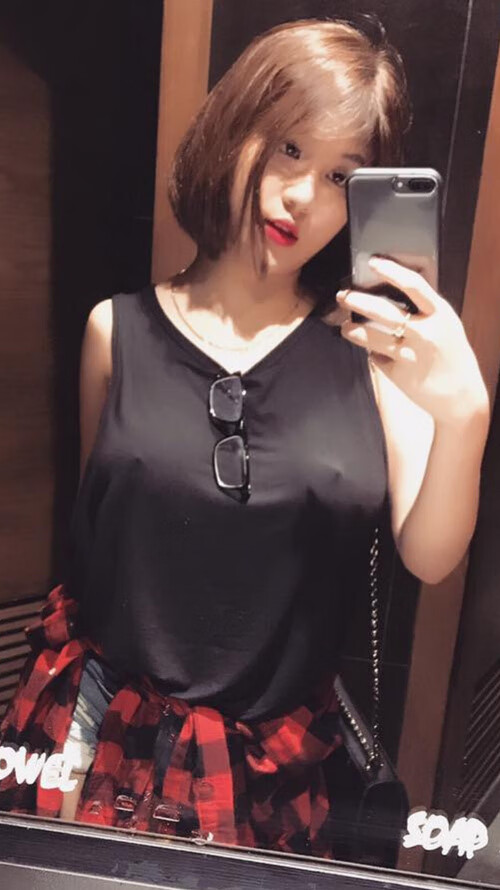 赛车手的训练天幕后：体能与心理训练揭秘，赛车手体能训练内容